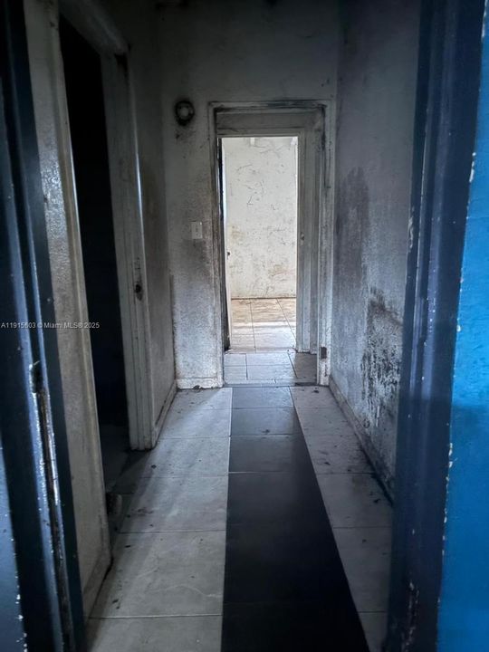 En Venta: $299,999 (3 camas, 2 baños, 1373 Pies cuadrados)