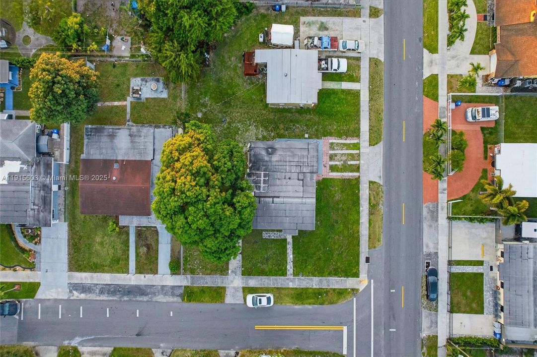 En Venta: $299,999 (3 camas, 2 baños, 1373 Pies cuadrados)