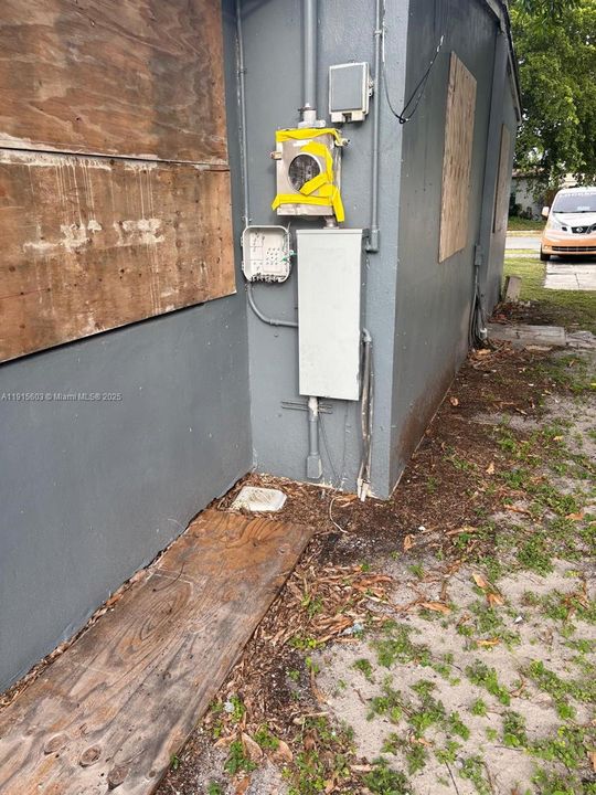 En Venta: $299,999 (3 camas, 2 baños, 1373 Pies cuadrados)