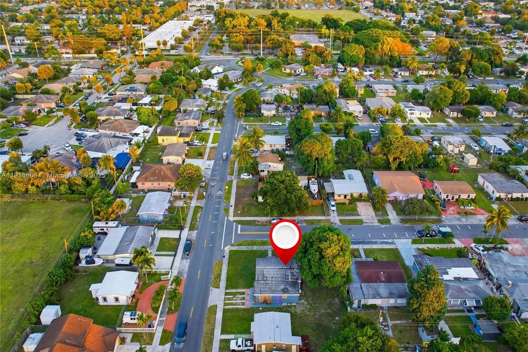 En Venta: $299,999 (3 camas, 2 baños, 1373 Pies cuadrados)