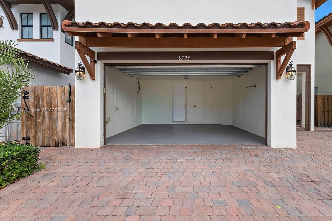 For Rent: $7,000 (4 beds, 3 baths, 2650 Square Feet)