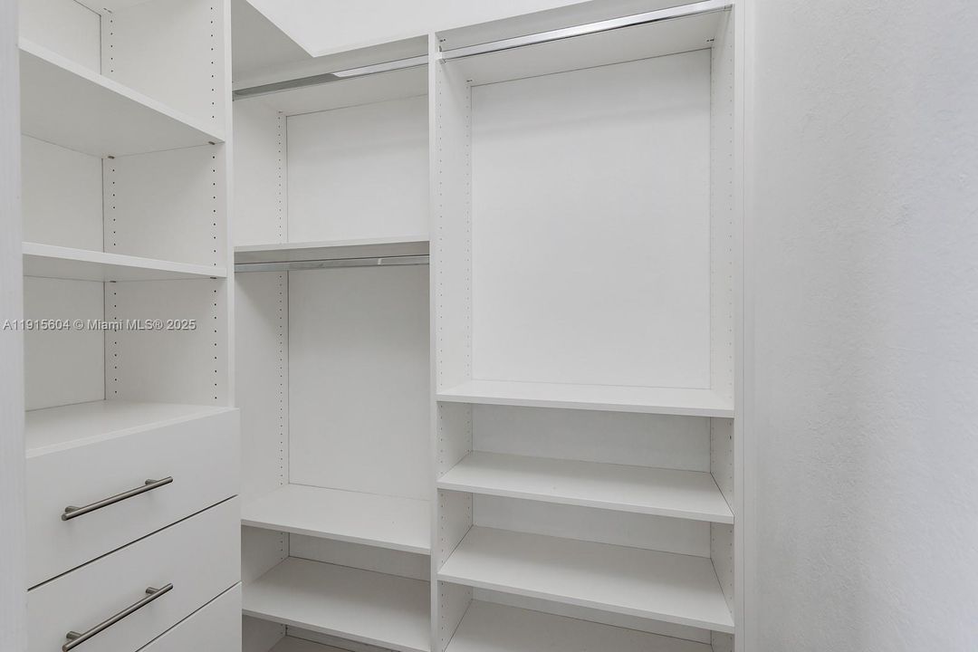 For Rent: $7,000 (4 beds, 3 baths, 2650 Square Feet)