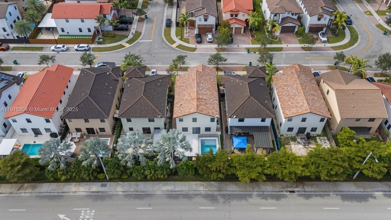 For Rent: $7,000 (4 beds, 3 baths, 2650 Square Feet)