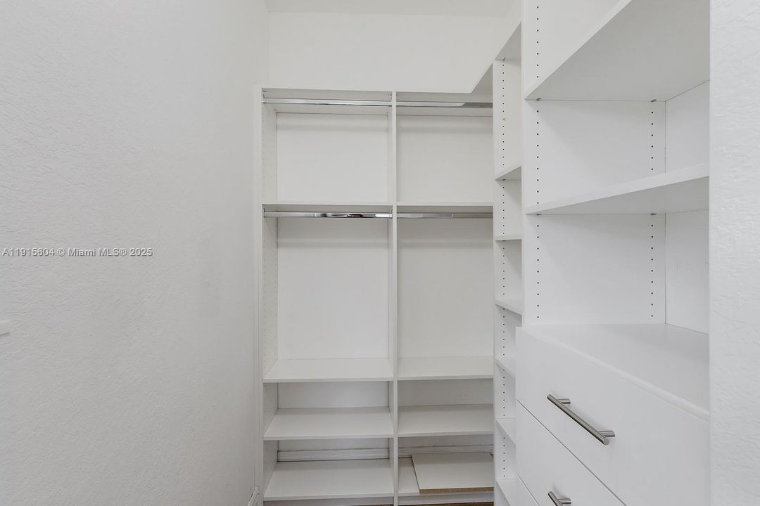 For Rent: $7,000 (4 beds, 3 baths, 2650 Square Feet)