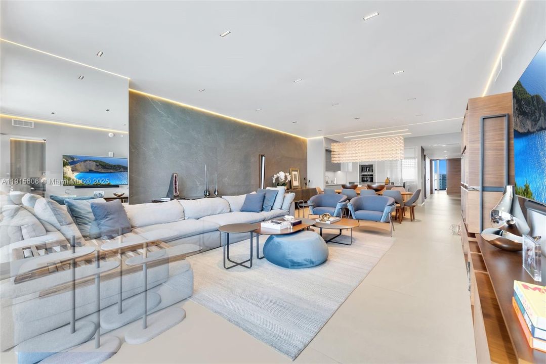 For Sale: $5,679,000 (4 beds, 5 baths, 3176 Square Feet)