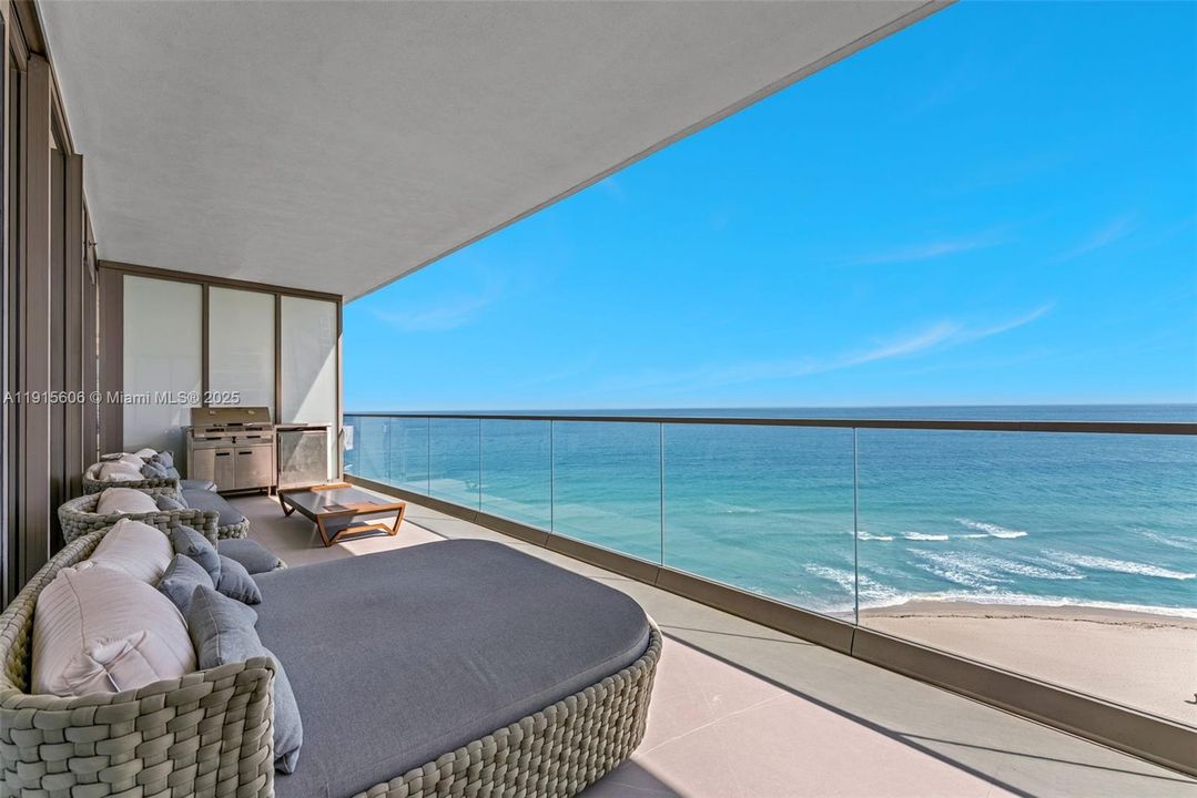 For Sale: $5,679,000 (4 beds, 5 baths, 3176 Square Feet)