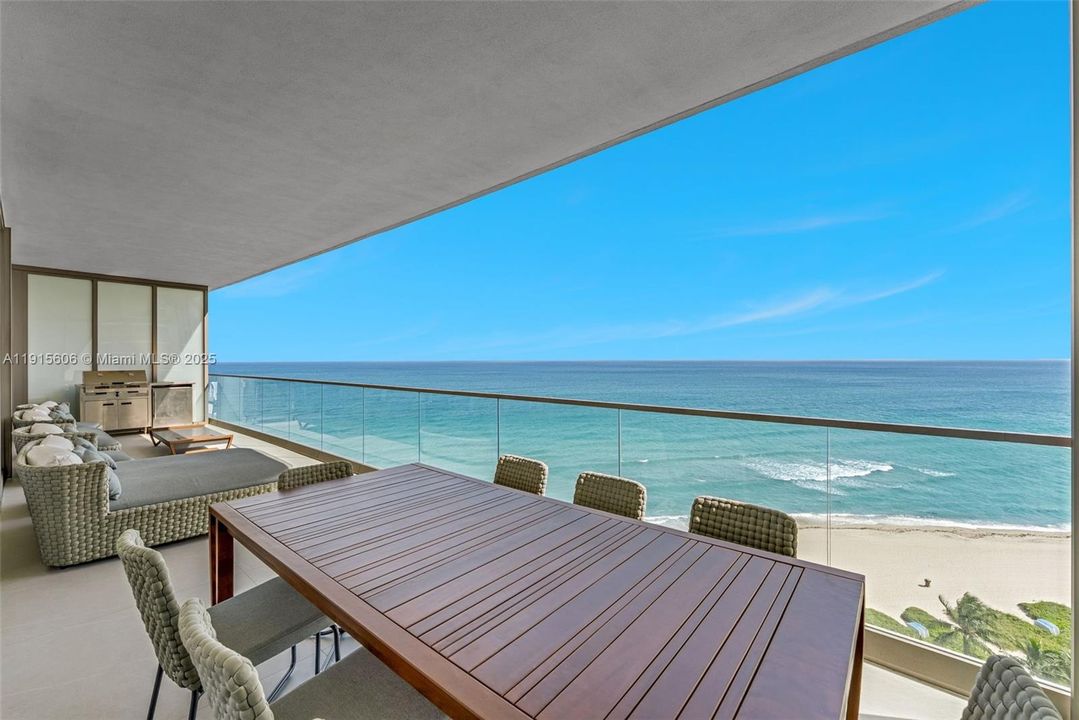 For Sale: $5,679,000 (4 beds, 5 baths, 3176 Square Feet)