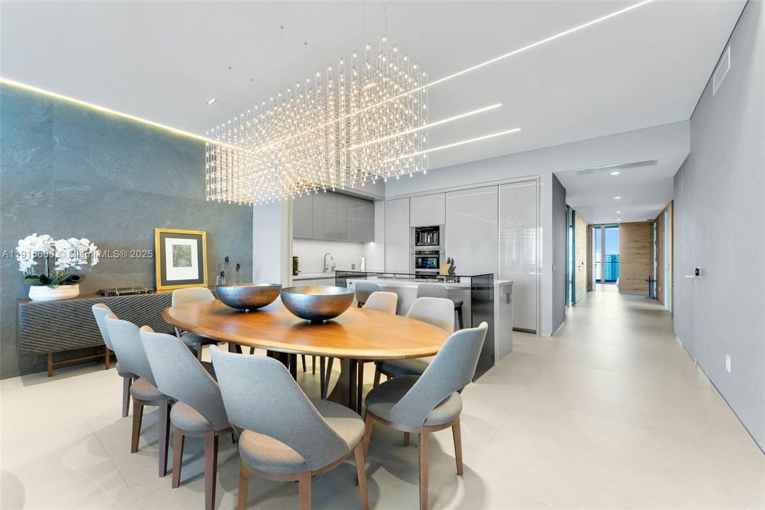 For Sale: $5,679,000 (4 beds, 5 baths, 3176 Square Feet)