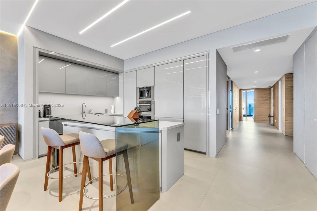 For Sale: $5,679,000 (4 beds, 5 baths, 3176 Square Feet)