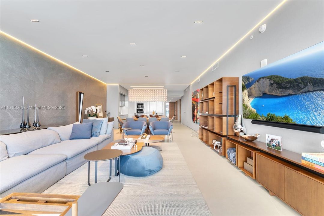 For Sale: $5,679,000 (4 beds, 5 baths, 3176 Square Feet)