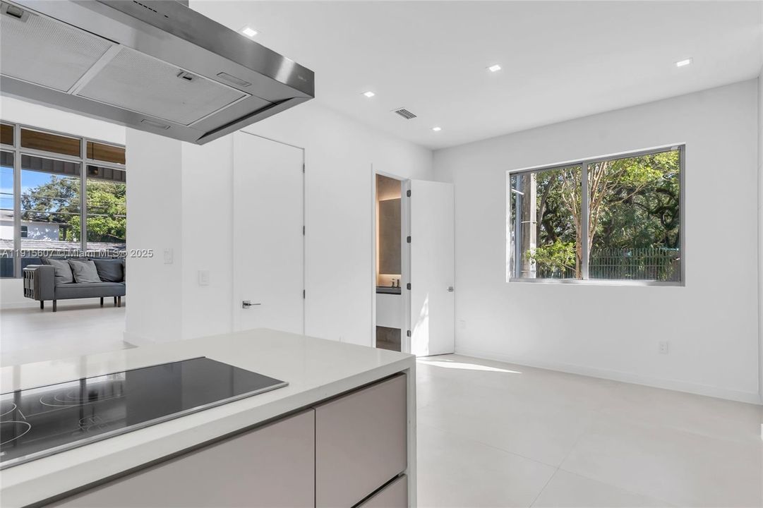 For Rent: $10,000 (4 beds, 2 baths, 0 Square Feet)