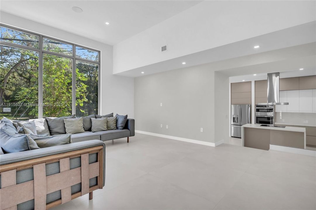 For Rent: $10,000 (4 beds, 2 baths, 0 Square Feet)