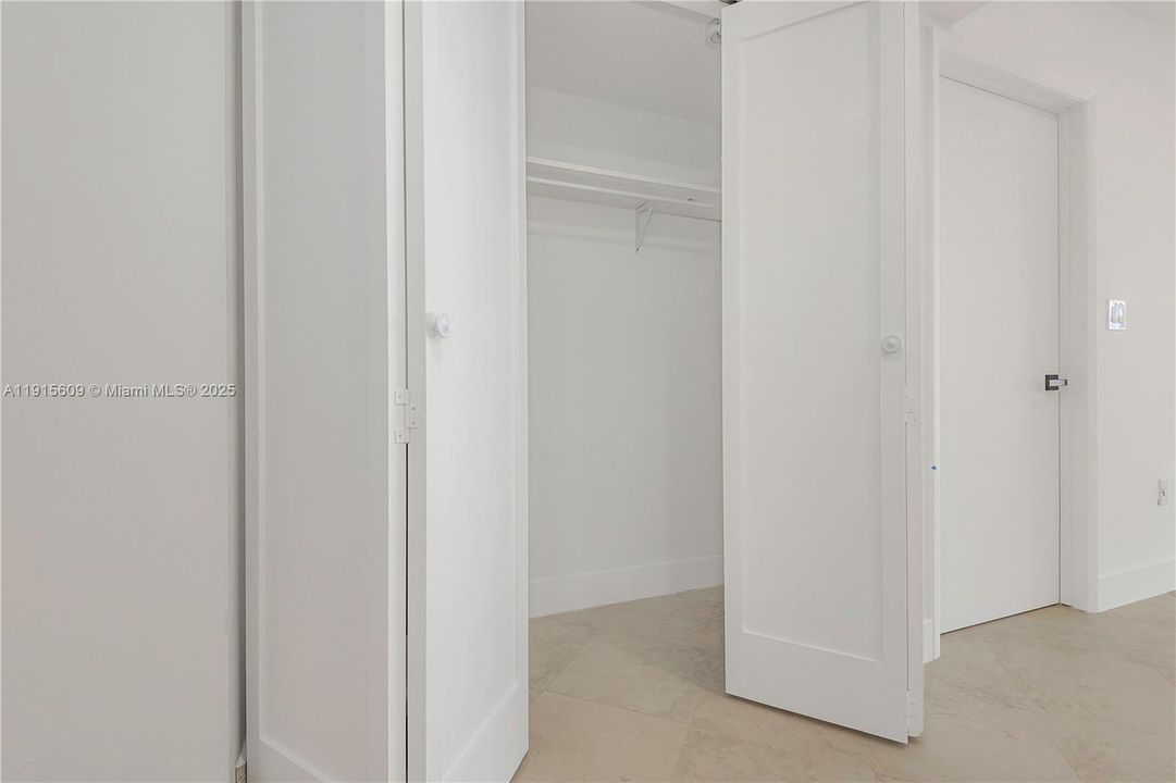 На продажу: $679,000 (1 спален, 1 ванн, 1150 Квадратных фут)