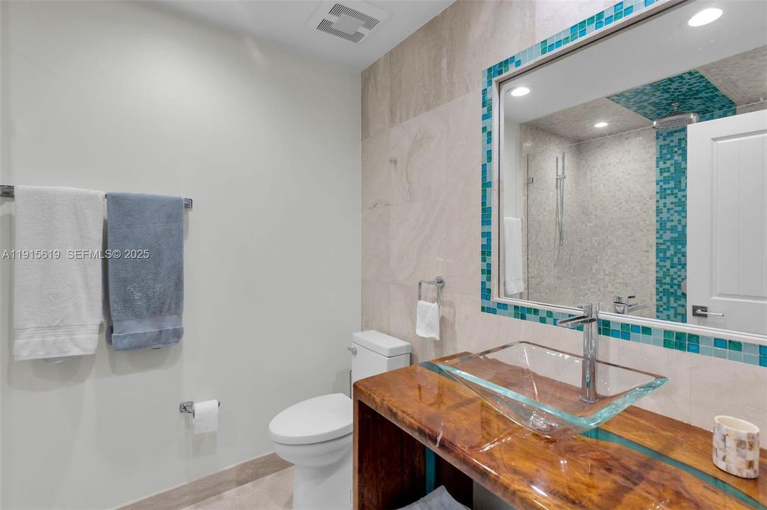 En Venta: $3,000,000 (3 camas, 3 baños, 1596 Pies cuadrados)