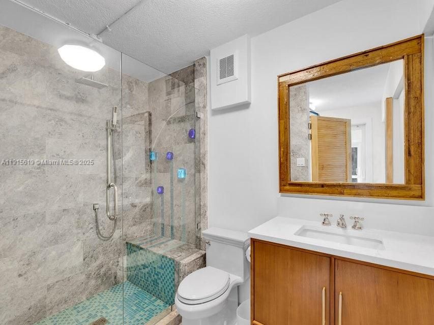 For Sale: $3,000,000 (3 beds, 3 baths, 1596 Square Feet)