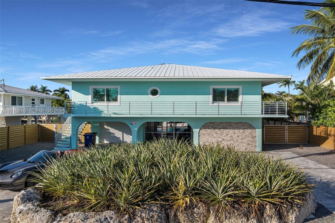 En Venta: $3,000,000 (3 camas, 3 baños, 1596 Pies cuadrados)