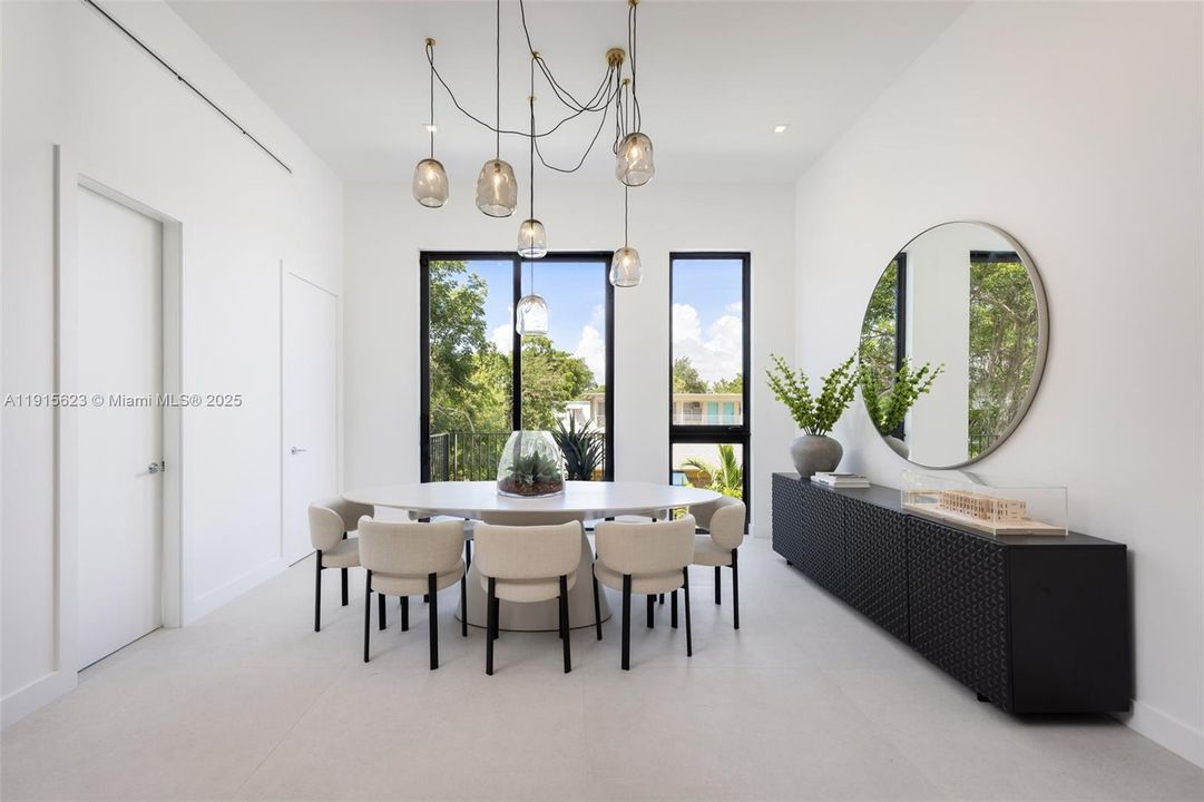 For Sale: $1,985,000 (3 beds, 3 baths, 2841 Square Feet)