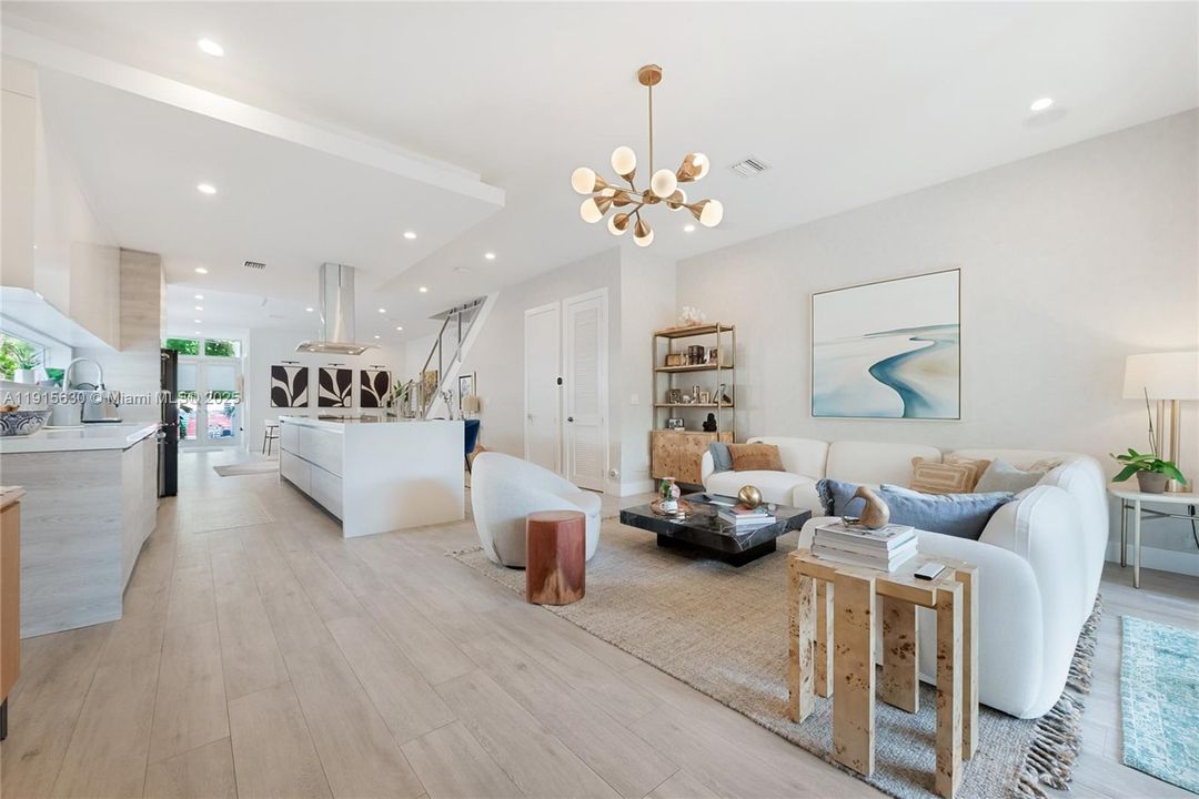 For Sale: $1,800,000 (4 beds, 4 baths, 2512 Square Feet)