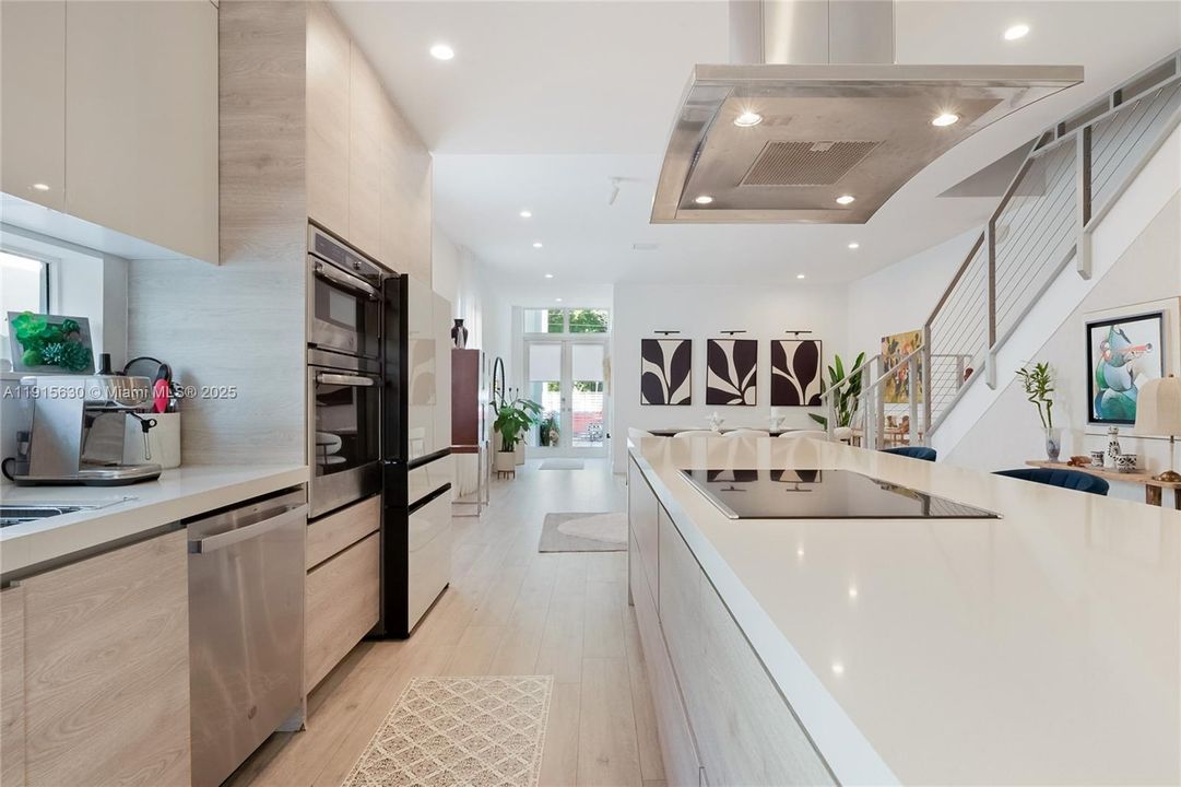 For Sale: $1,800,000 (4 beds, 4 baths, 2512 Square Feet)