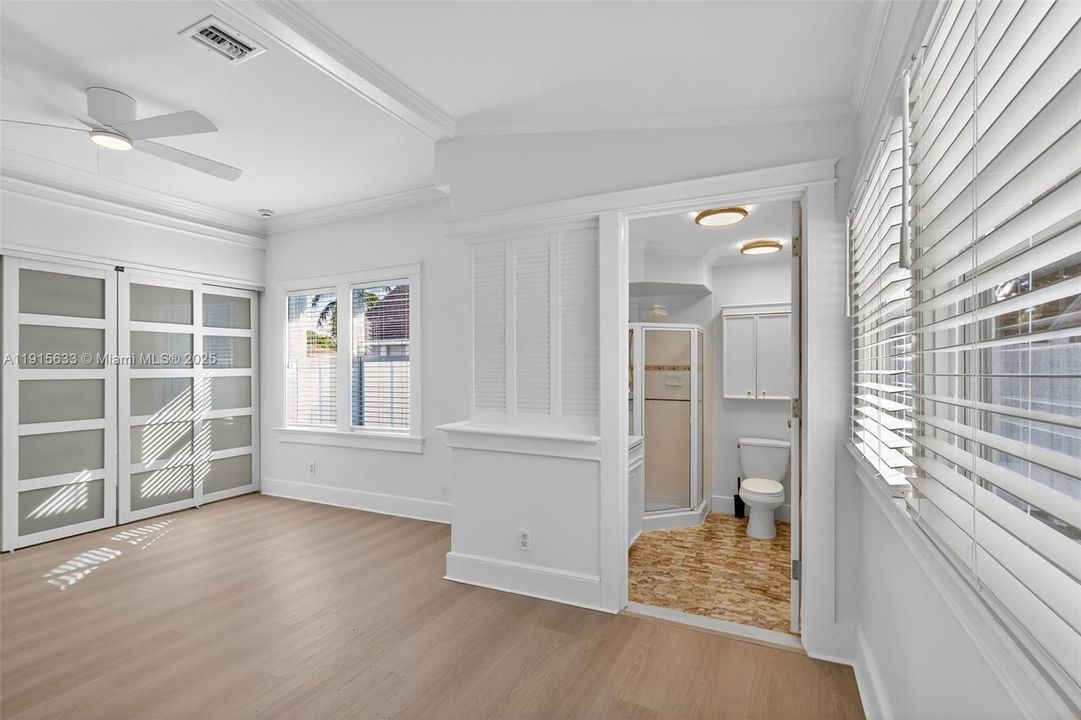 出租: $4,290 (2 贝兹, 2 浴室, 1488 平方英尺)