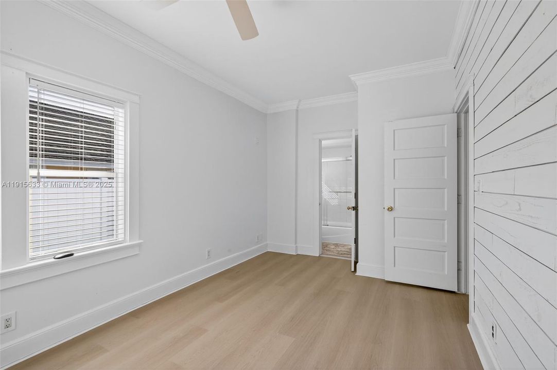 出租: $4,290 (2 贝兹, 2 浴室, 1488 平方英尺)