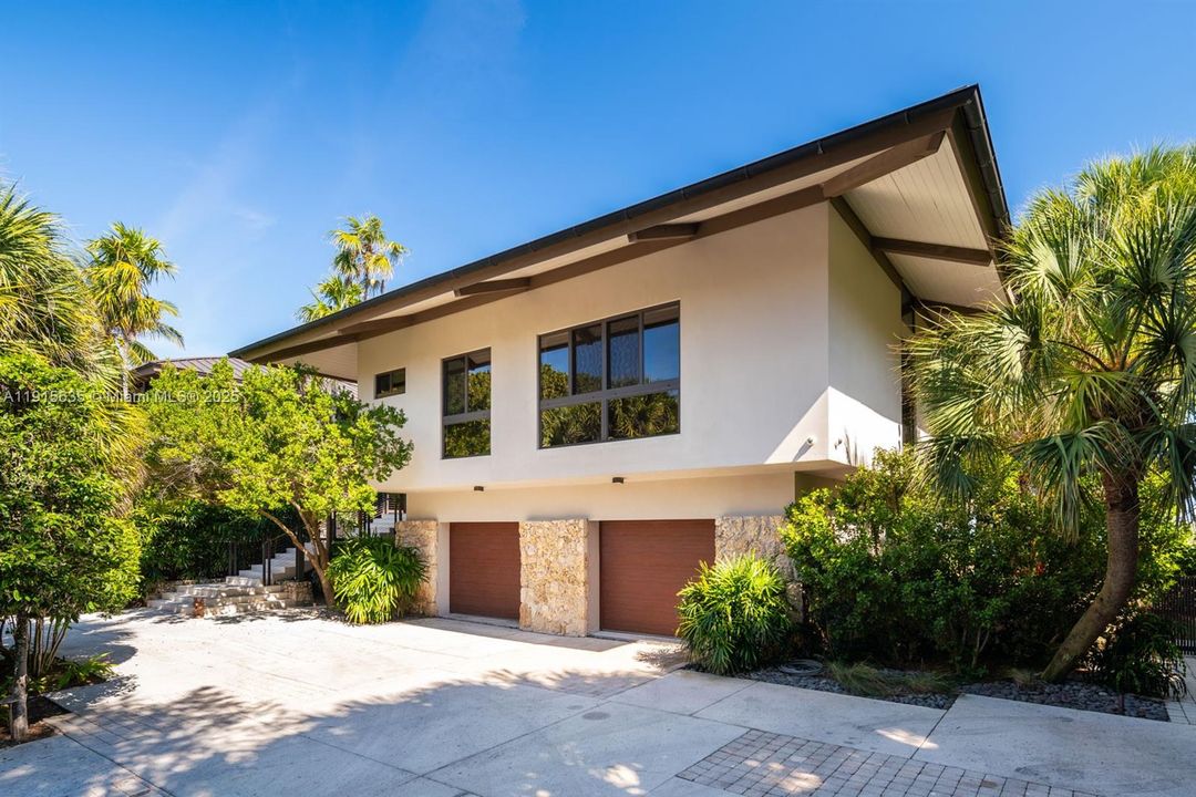 For Sale: $24,950,000 (4 beds, 5 baths, 4435 Square Feet)