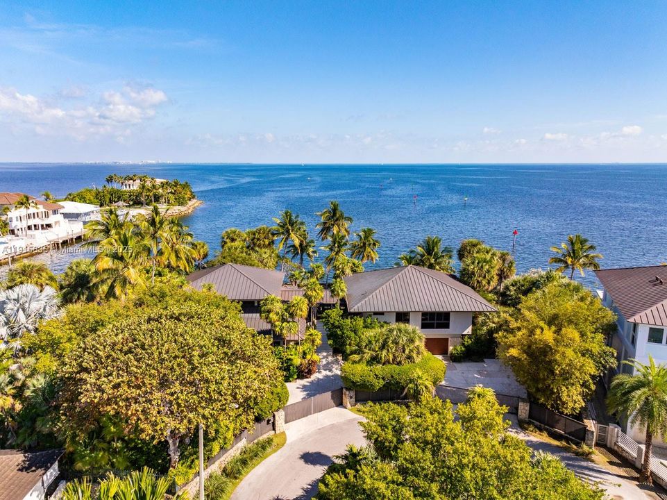 For Sale: $24,950,000 (4 beds, 5 baths, 4435 Square Feet)