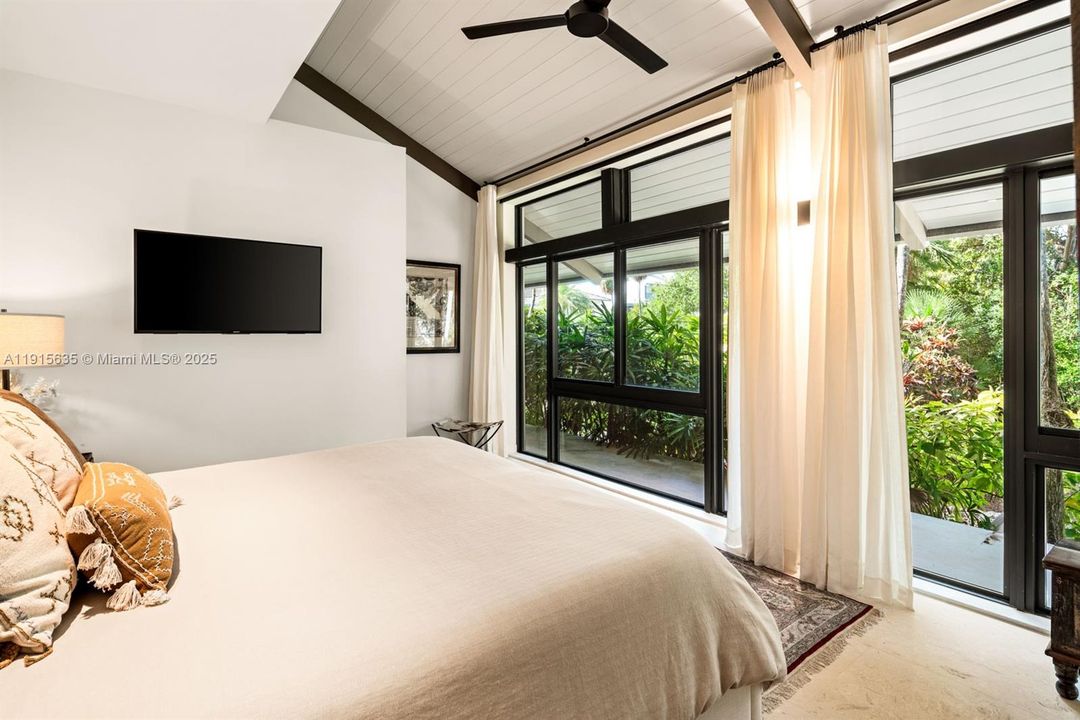 For Sale: $24,950,000 (4 beds, 5 baths, 4435 Square Feet)