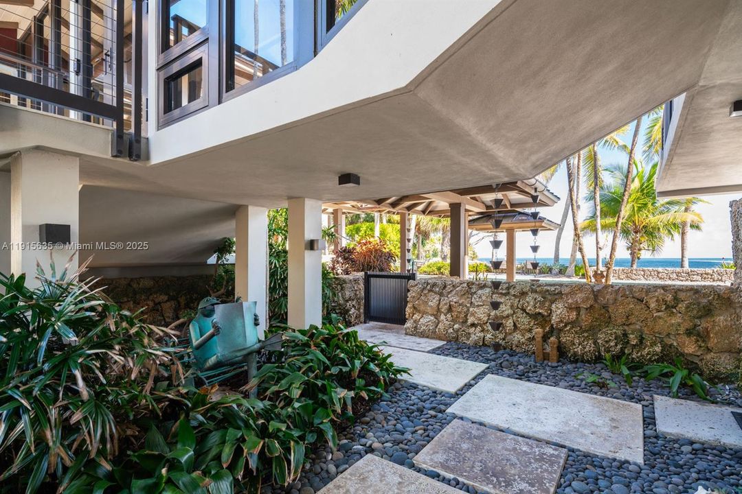 For Sale: $24,950,000 (4 beds, 5 baths, 4435 Square Feet)