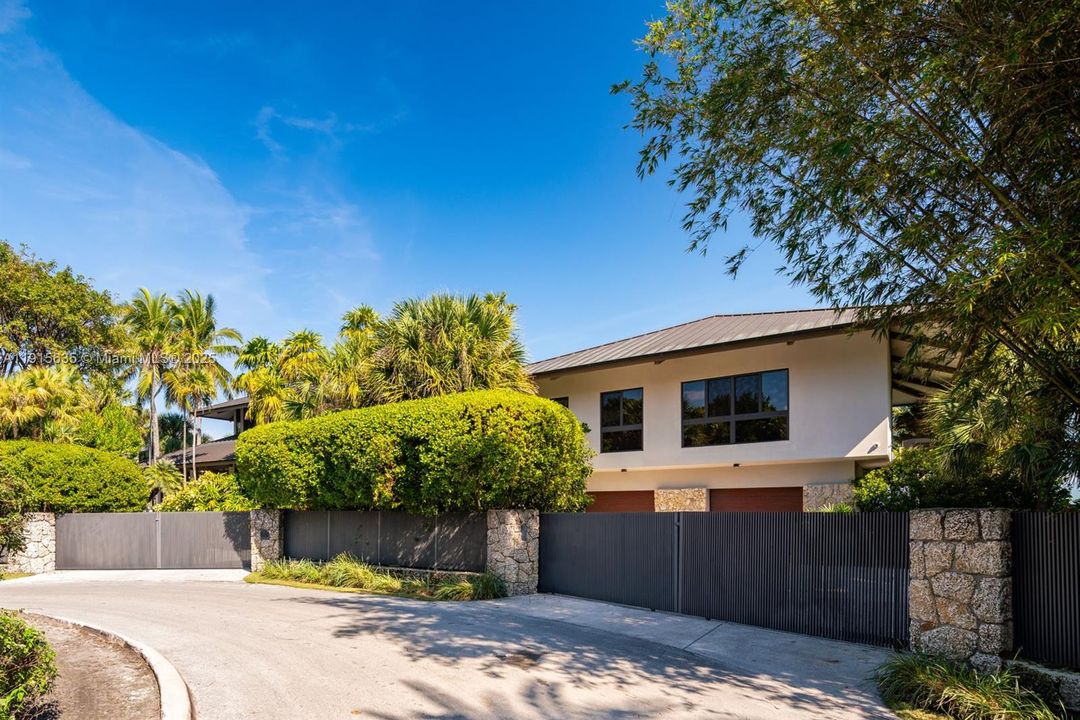 For Sale: $24,950,000 (4 beds, 5 baths, 4435 Square Feet)