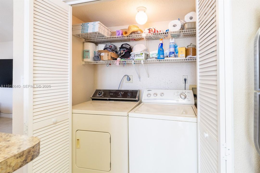 En Venta: $249,000 (1 camas, 1 baños, 950 Pies cuadrados)