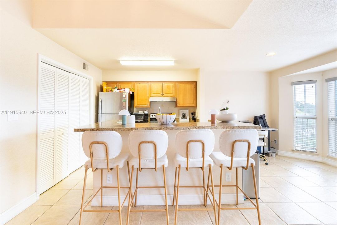 En Venta: $249,000 (1 camas, 1 baños, 950 Pies cuadrados)