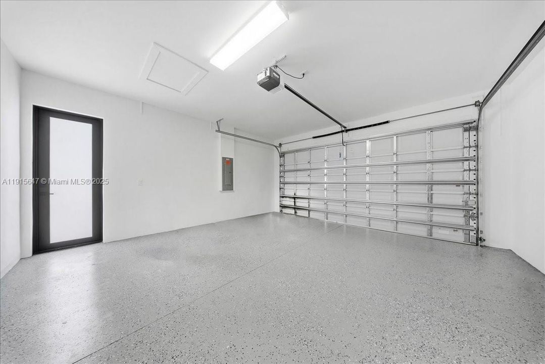 For Sale: $335,000 (3 beds, 2 baths, 1513 Square Feet)