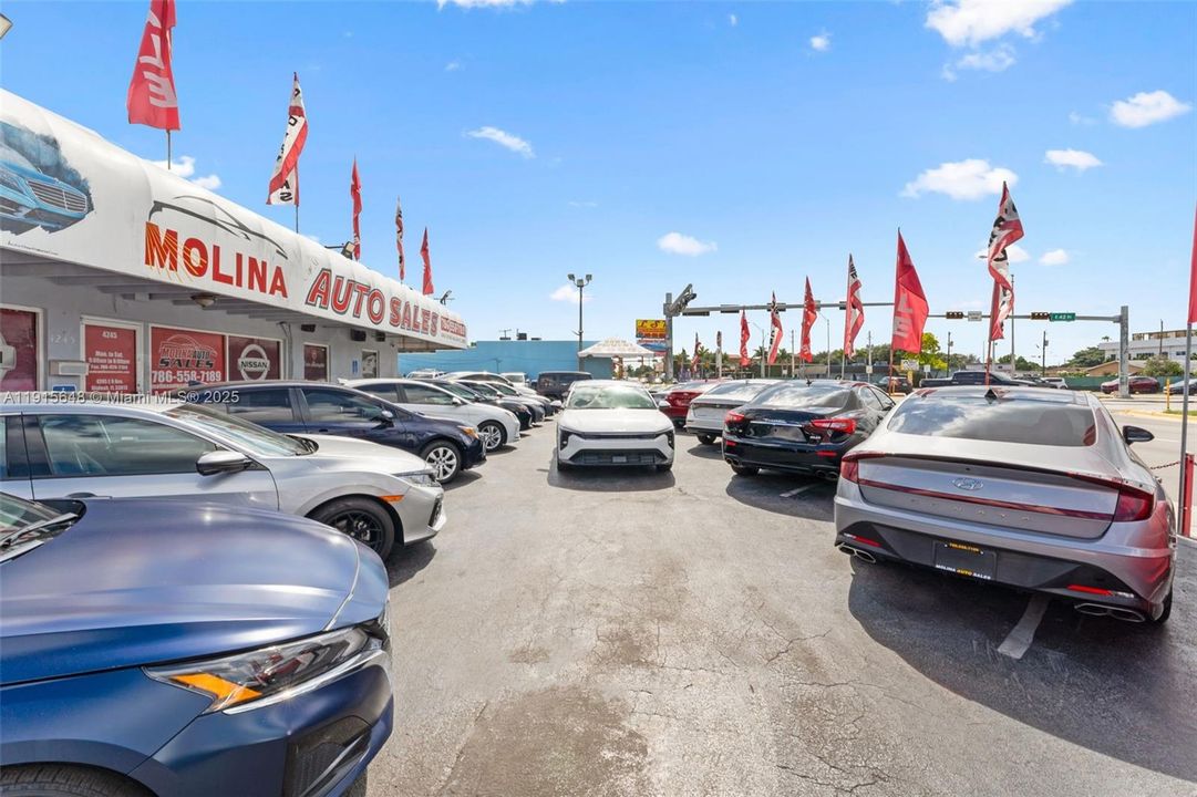 На продажу: $10,000,000 (0 спален, 0 ванн, 0 Квадратных фут)