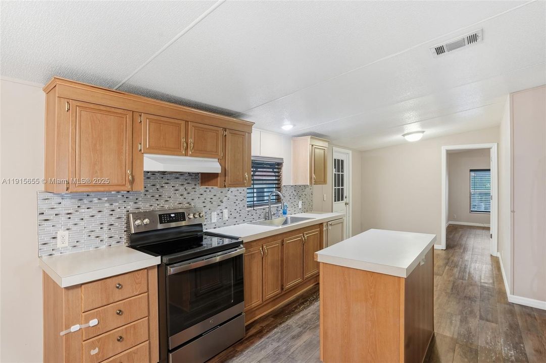 For Sale: $319,900 (3 beds, 2 baths, 0 Square Feet)