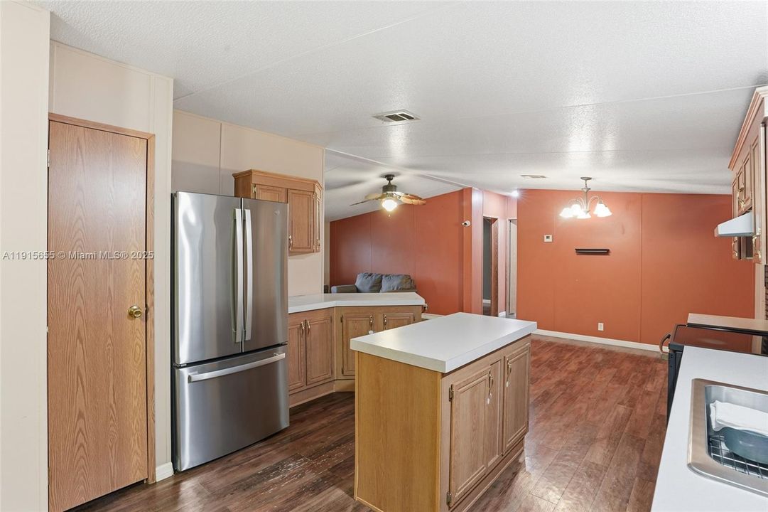 For Sale: $319,900 (3 beds, 2 baths, 0 Square Feet)
