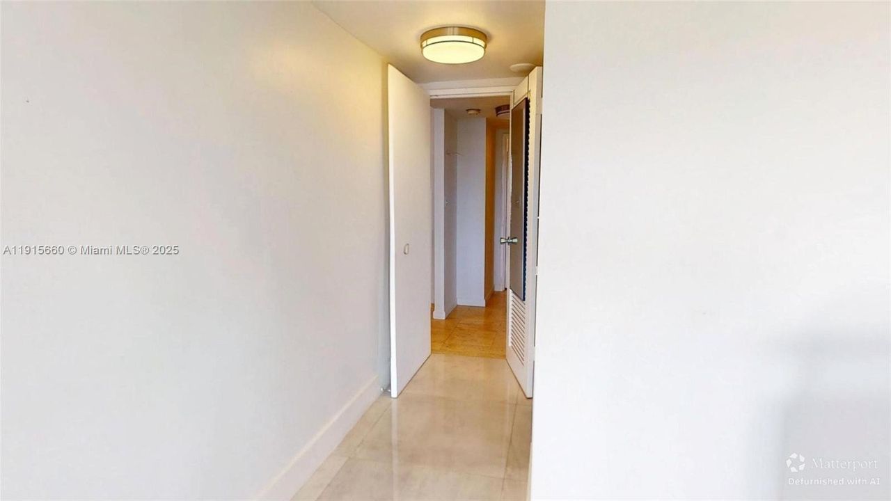 En Venta: $310,000 (2 camas, 2 baños, 1400 Pies cuadrados)