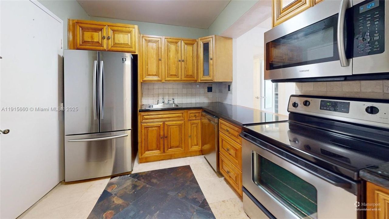 En Venta: $310,000 (2 camas, 2 baños, 1400 Pies cuadrados)