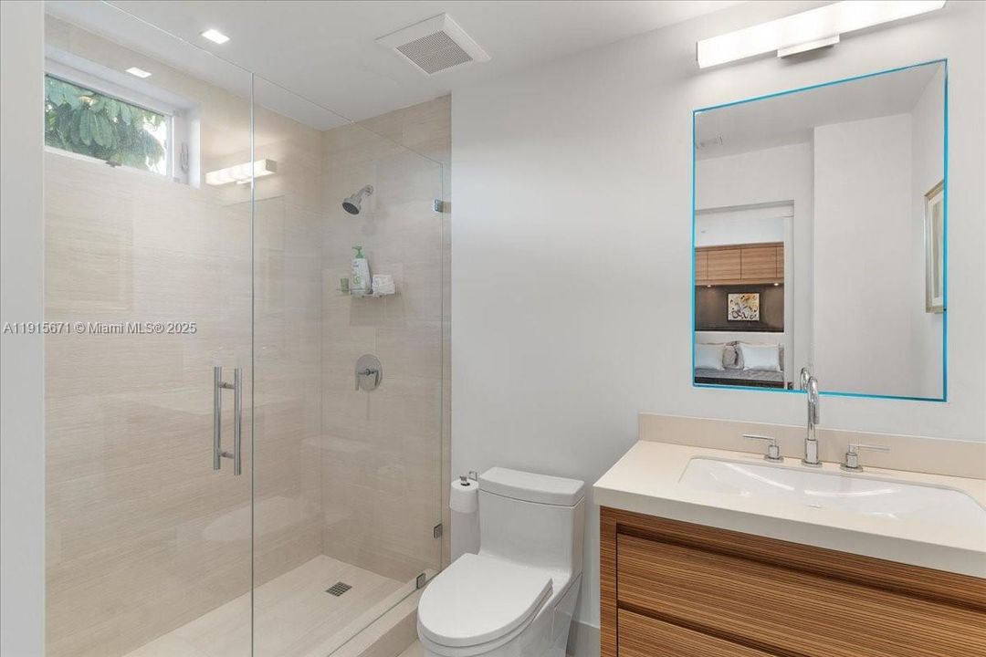 На продажу: $1,899,000 (2 спален, 2 ванн, 2496 Квадратных фут)