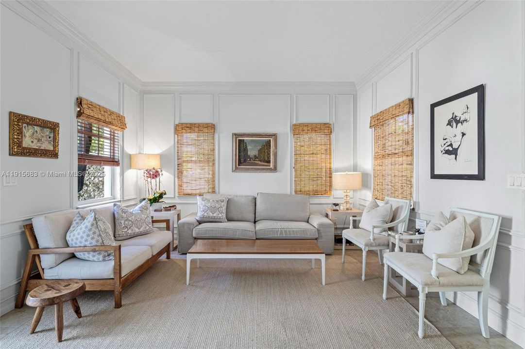 For Sale: $2,345,000 (3 beds, 2 baths, 1967 Square Feet)