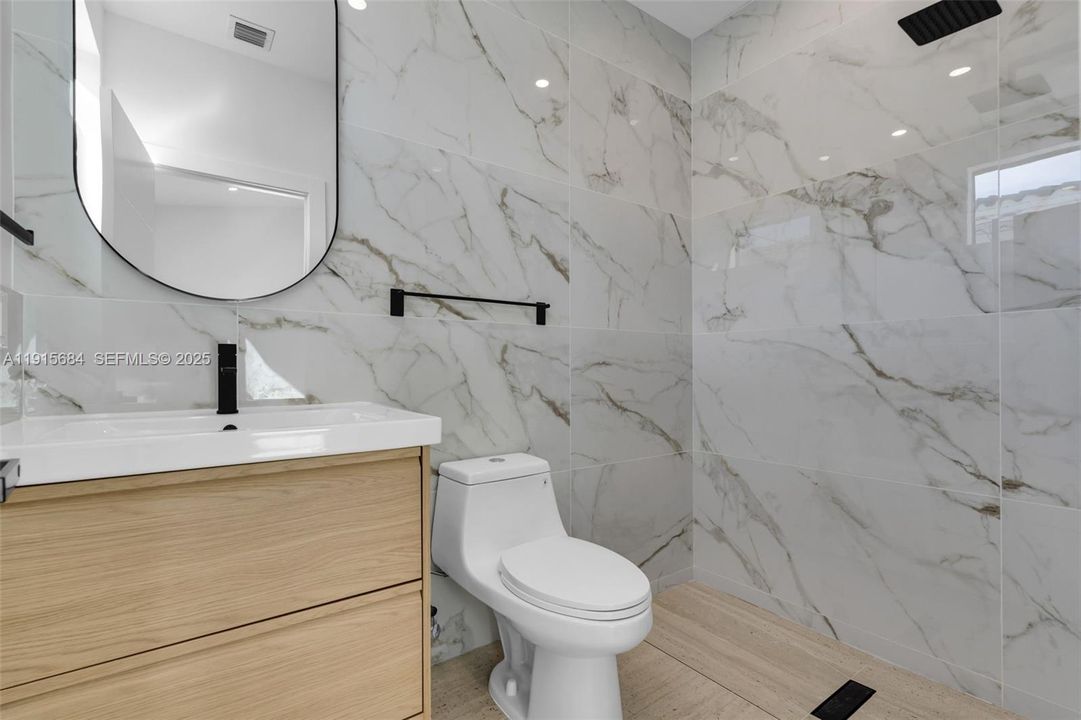 待售: $2,249,000 (4 贝兹, 4 浴室, 0 平方英尺)