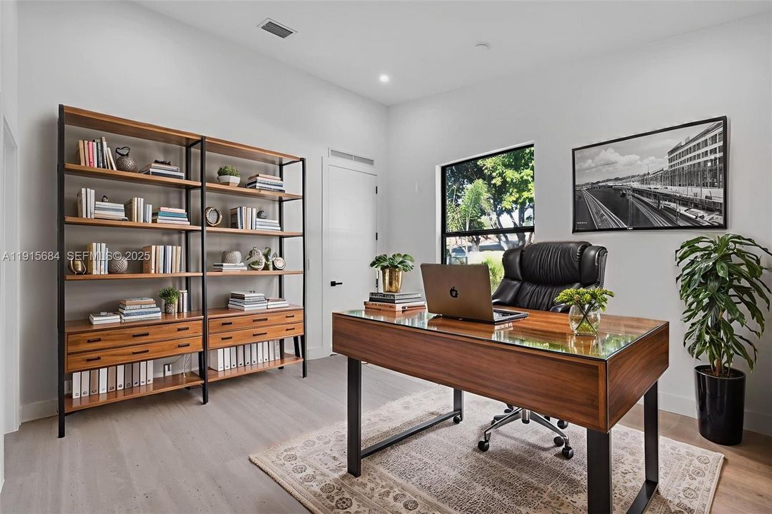 待售: $2,249,000 (4 贝兹, 4 浴室, 0 平方英尺)