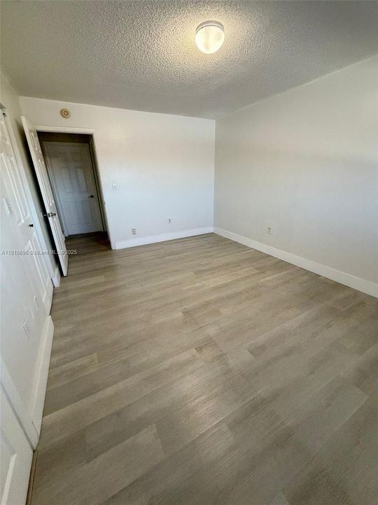 For Rent: $2,200 (2 beds, 2 baths, 990 Square Feet)