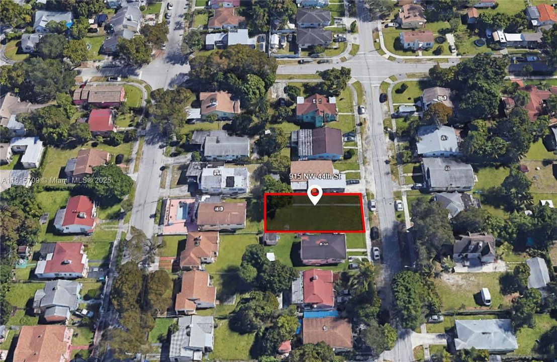 待售: $319,900 (0.13 acres)