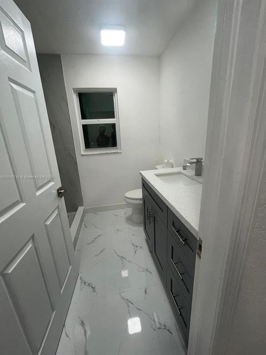 出租: $2,000 (3 贝兹, 2 浴室, 0 平方英尺)