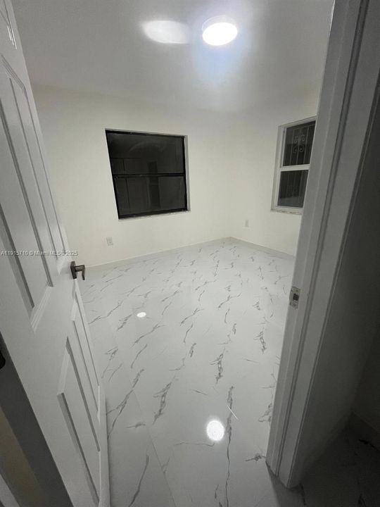 出租: $2,000 (3 贝兹, 2 浴室, 0 平方英尺)