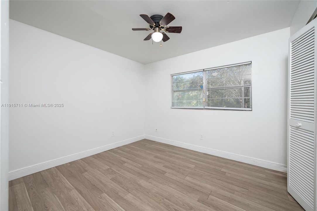 For Sale: $179,900 (2 beds, 1 baths, 790 Square Feet)