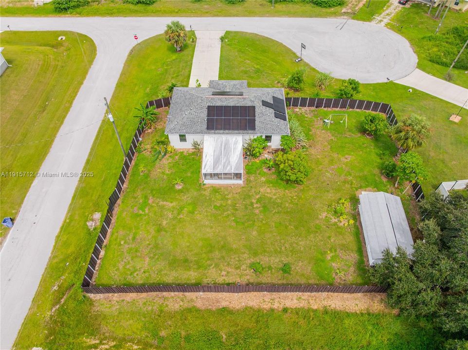 待售: $325,000 (4 贝兹, 2 浴室, 0 平方英尺)