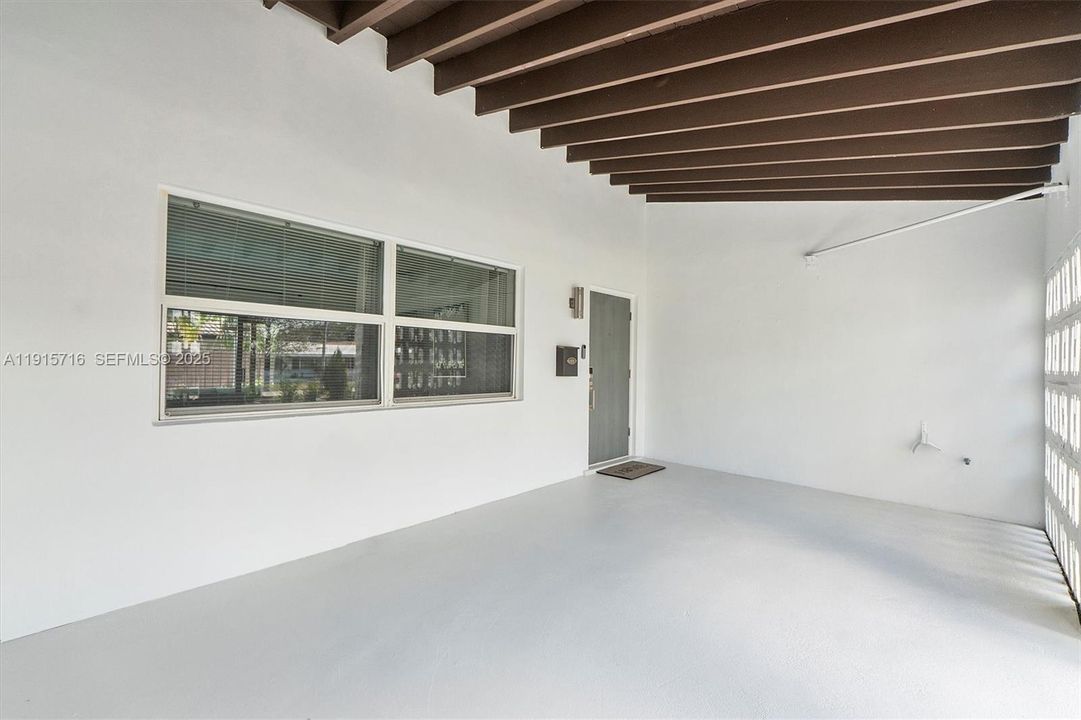 En Venta: $799,000 (4 camas, 2 baños, 1758 Pies cuadrados)