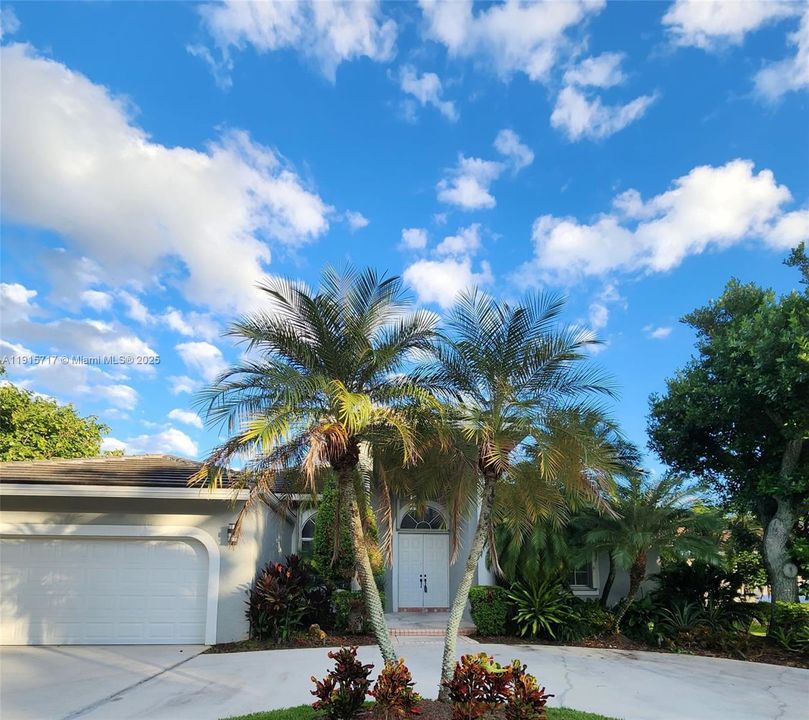 На продажу: $1,110,000 (5 спален, 3 ванн, 2574 Квадратных фут)